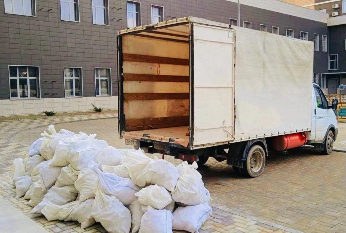 Вывоз строительного мусора из новостроек в Астрахани в октябре