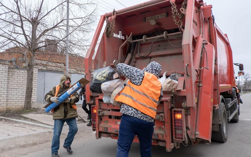 Срочный вывоз мусора в Астрахани в октябре