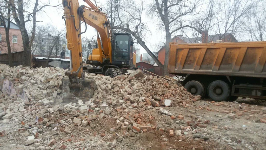 Вывоз мусора ОССиГ с выездом в Астрахани в октябре