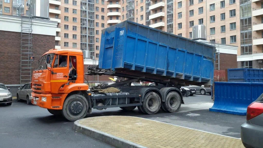 Аренда пухто для вывоза строительного и бытового мусора в Астрахани в октябре