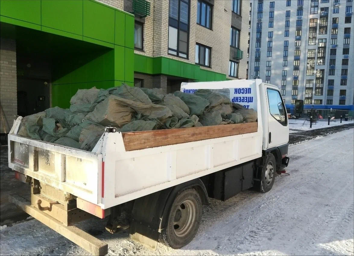 Вывоз мусора грузовым фургоном 3 тонны в Астрахани — цена от 1387 руб., ПроМусор